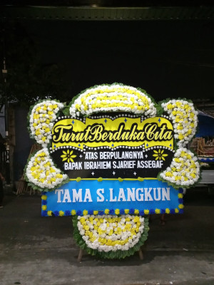 Papan Bunga Duka di Peso Hilir